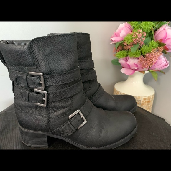 ROCKPORT - Picture 2 of 5